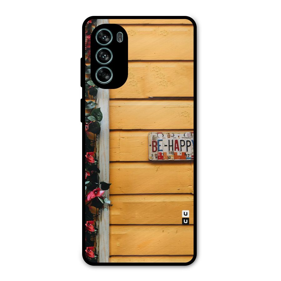 Be Happy Yellow Wall Metal Back Case for Moto G62