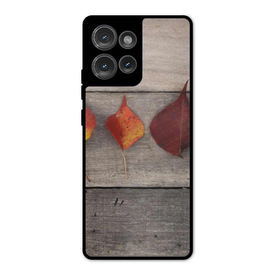 Beautiful Wood Leafs Metal Back Case for Motorola Edge 50