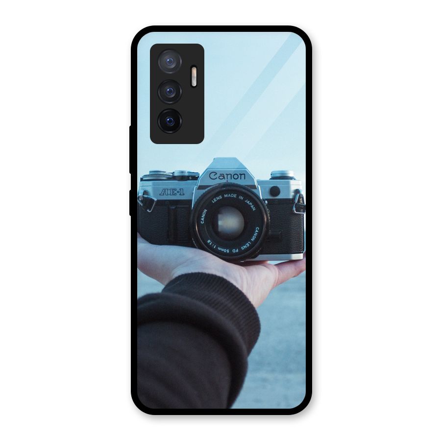 Camera in Hand Glass Back Case for Vivo V23e