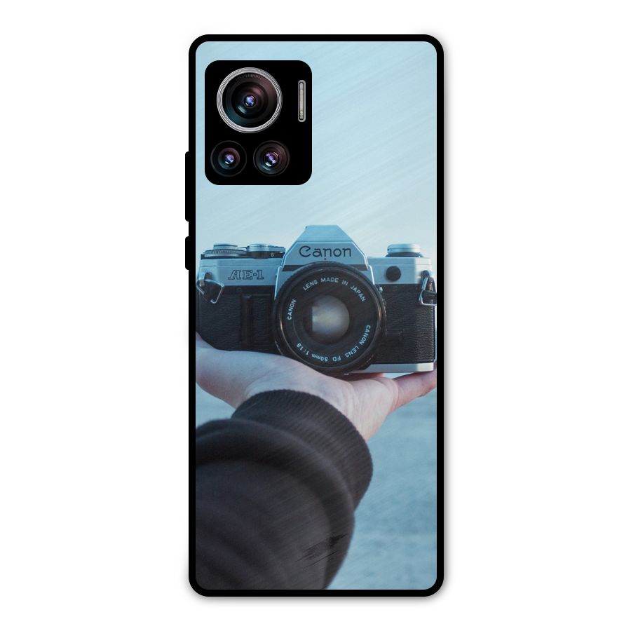 Camera in Hand Metal Back Case for Motorola Edge 30 Ultra