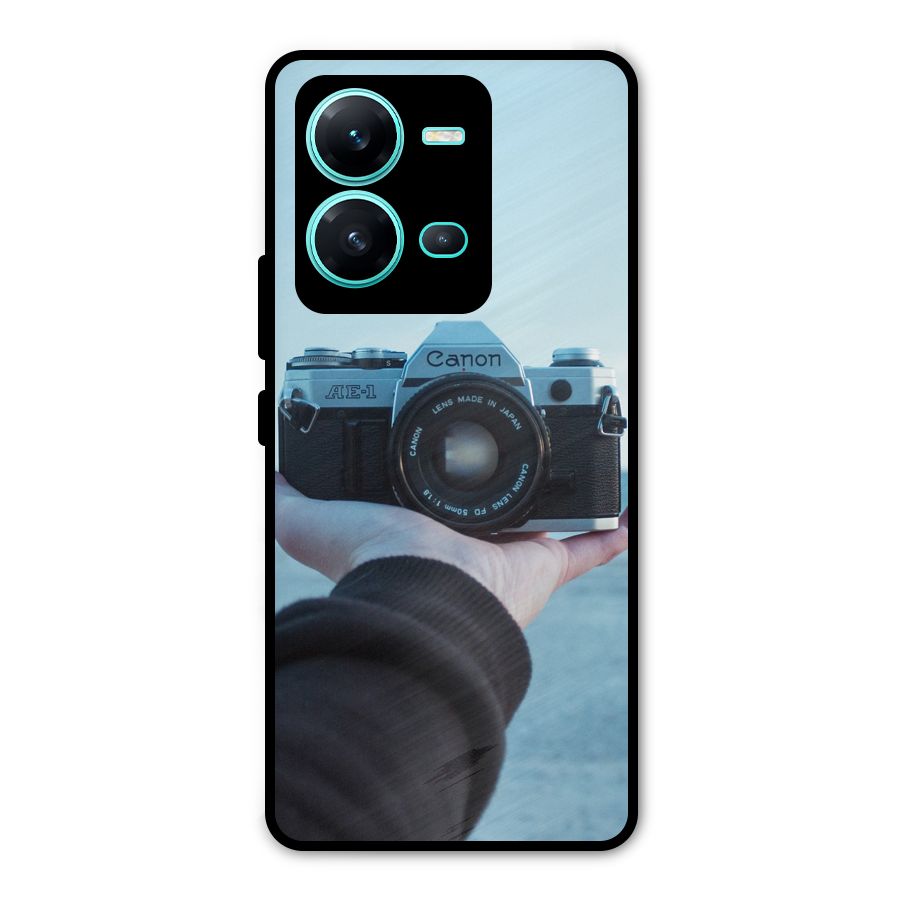 Camera in Hand Metal Back Case for Vivo V25