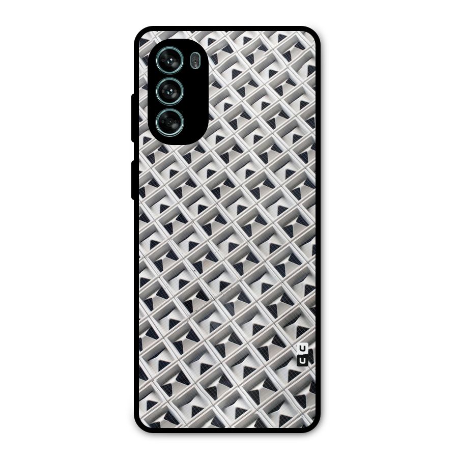 Check White Design Metal Back Case for Moto G62
