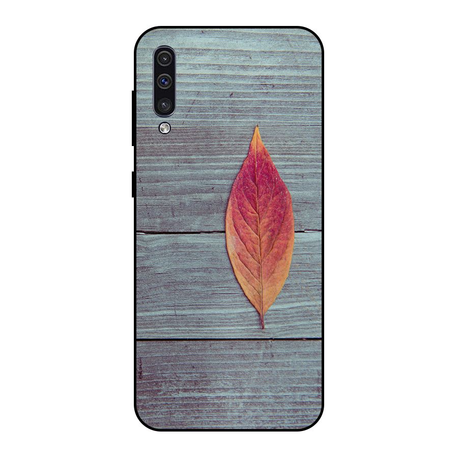 Classic Wood Leaf Metal Back Case for Galaxy A30s