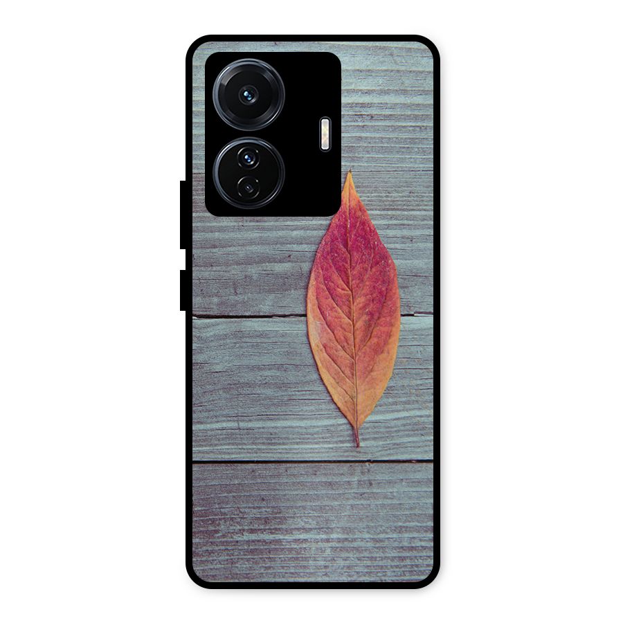 Classic Wood Leaf Metal Back Case for Vivo T1 Pro