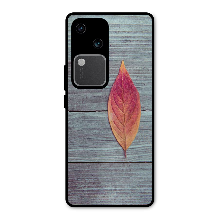 Classic Wood Leaf Metal Back Case for Vivo V30 Pro