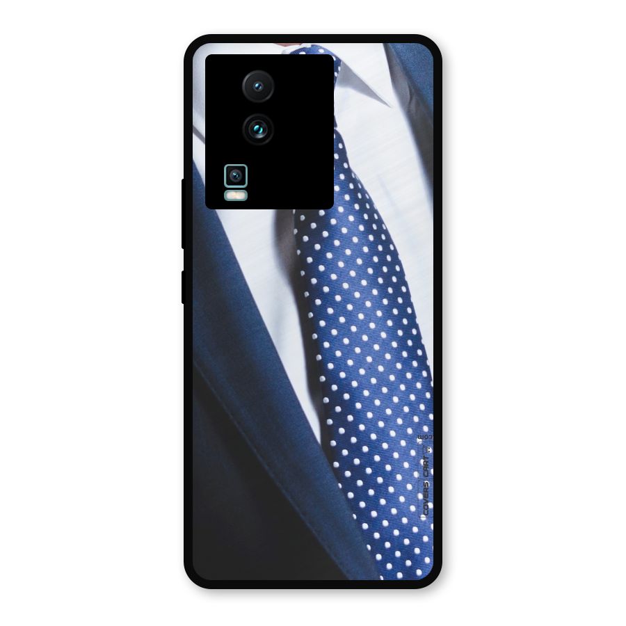 Classy Tie Metal Back Case for iQOO Neo 7