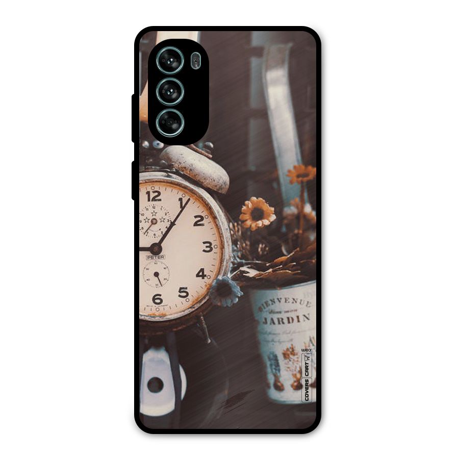Clock And Flowers Metal Back Case for Moto G62