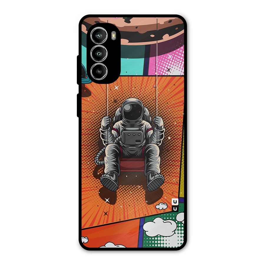 Cool Astraunaut Comic Swing Metal Back Case for Moto G52