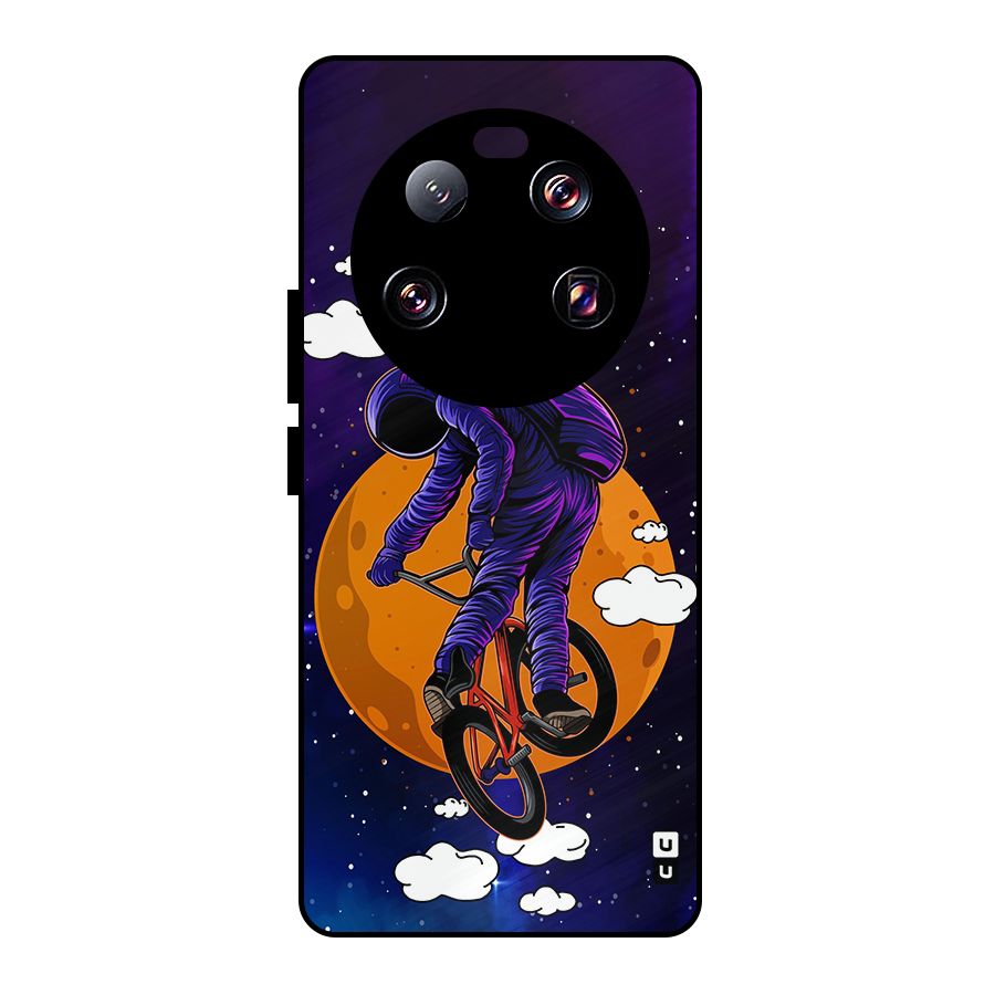 Cool Astro Cyclist Metal Back Case for Xiaomi 13 Ultra
