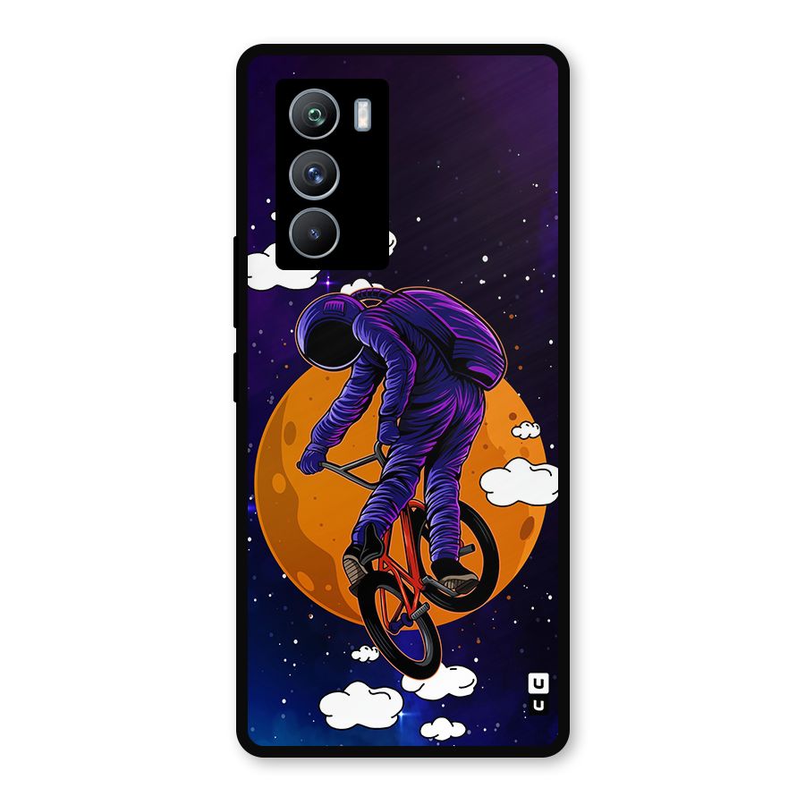 Cool Astro Cyclist Metal Back Case for iQOO 9 SE