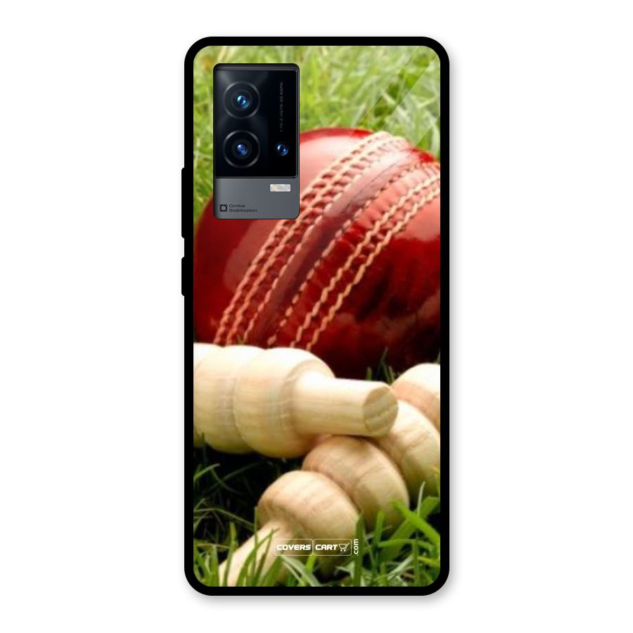 Cricket Ball and Stumps Glass Back Case for iQOO 9 5G