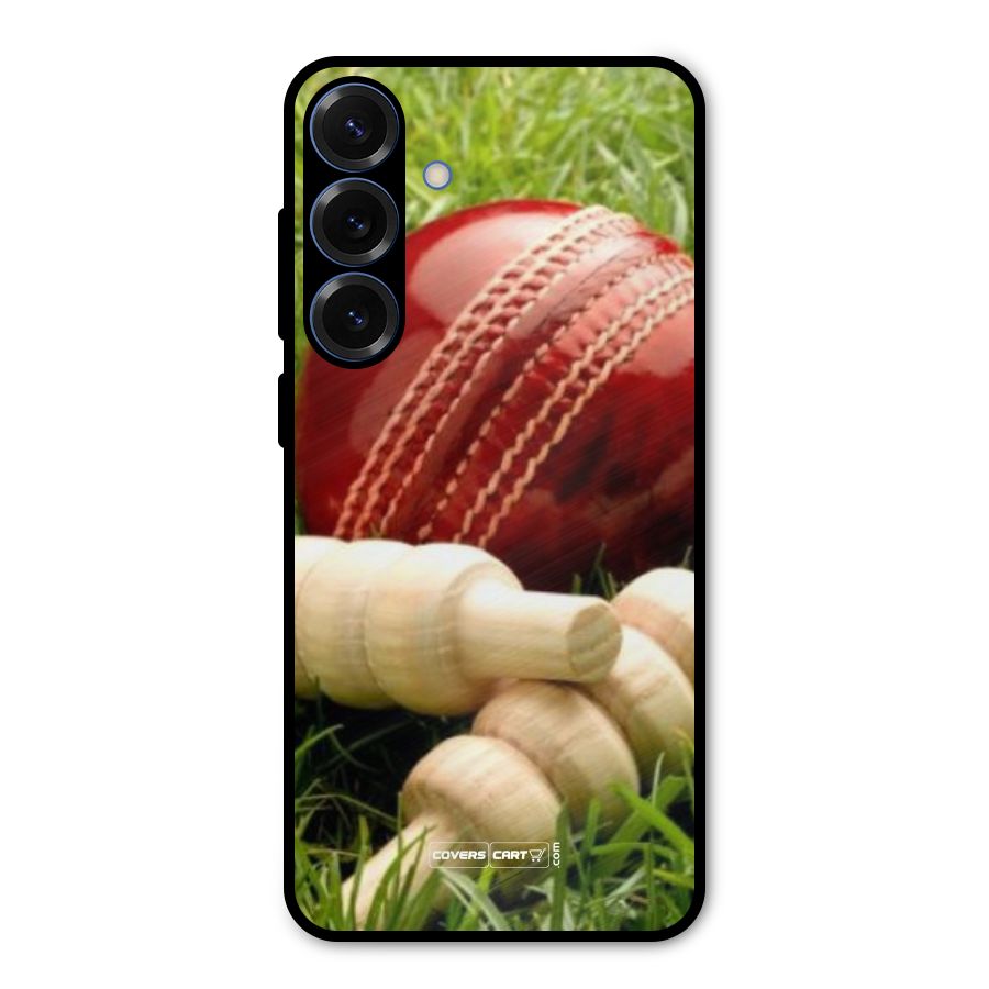 Cricket Ball and Stumps Metal Back Case for Galaxy S25 Plus