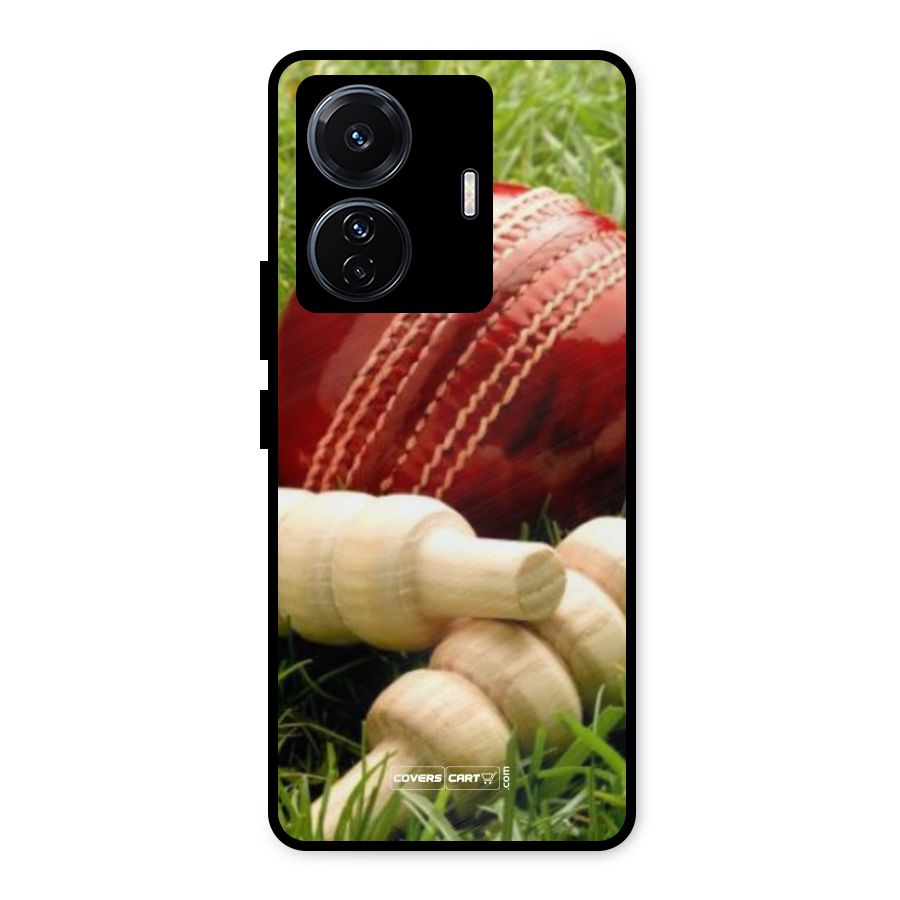 Cricket Ball and Stumps Metal Back Case for iQOO Z6