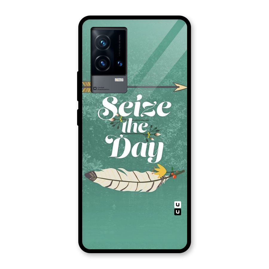 Feather Seize Glass Back Case for iQOO 9 5G
