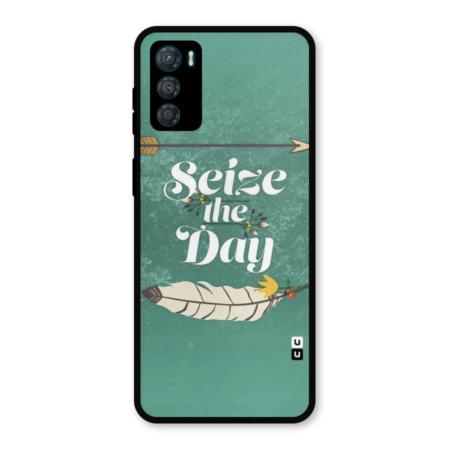 Feather Seize Metal Back Case for Moto G42