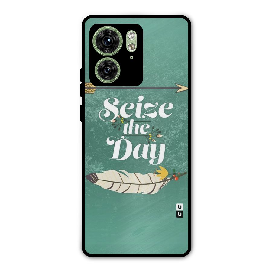 Feather Seize Metal Back Case for Motorola Edge 40 5G