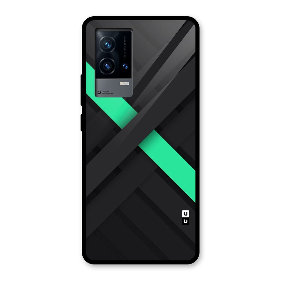 Green Stripe Diagonal Glass Back Case for iQOO 9 5G