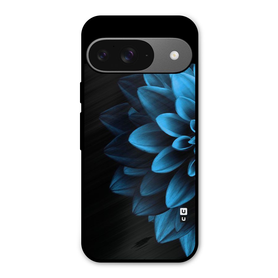 Half Blue Flower Metal Back Case for Google Pixel 9
