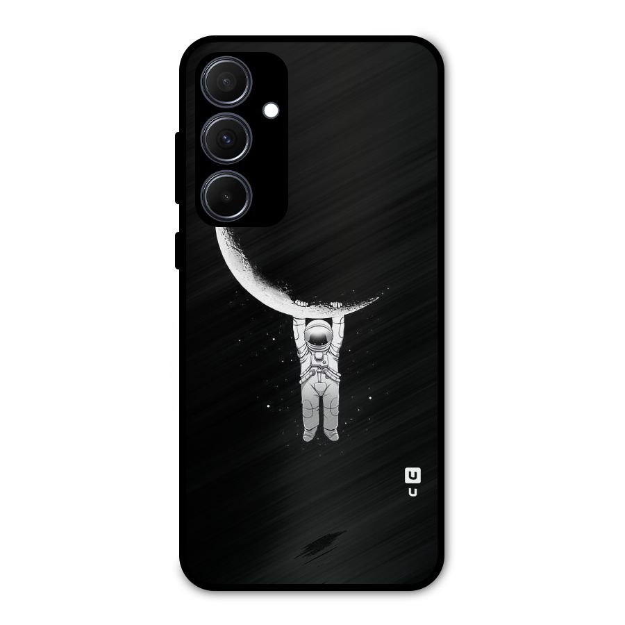 Hanging Astronaut Metal Back Case for Galaxy A35