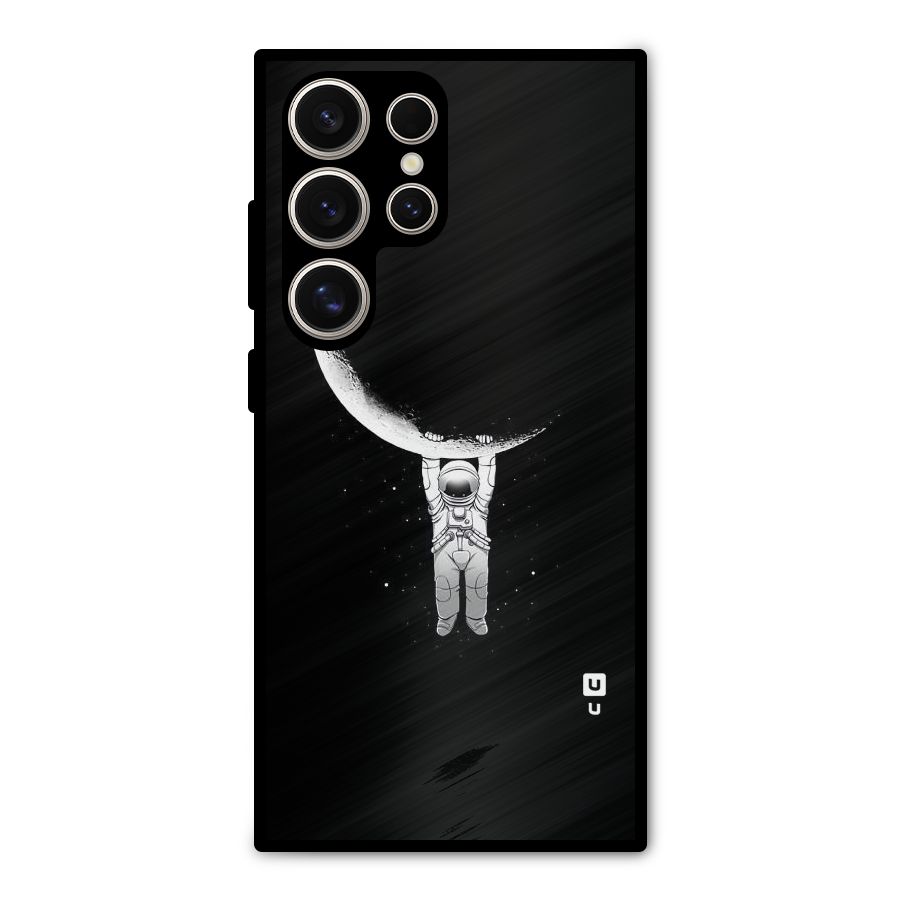 Hanging Astronaut Metal Back Case for Galaxy S24 Ultra