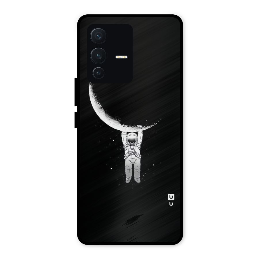 Hanging Astronaut Metal Back Case for Vivo V23 5G