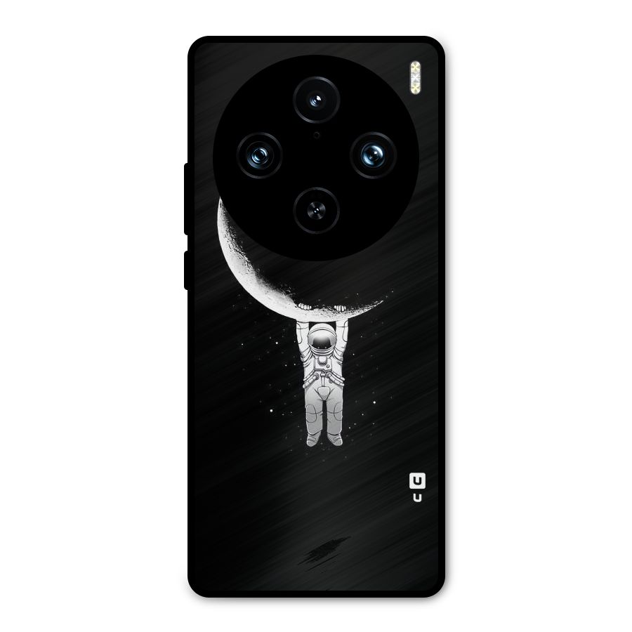Hanging Astronaut Metal Back Case for Vivo X100 Pro