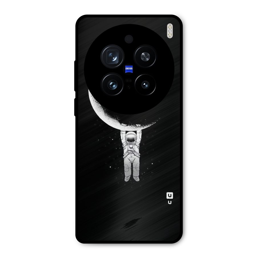 Hanging Astronaut Metal Back Case for Vivo X200 Pro