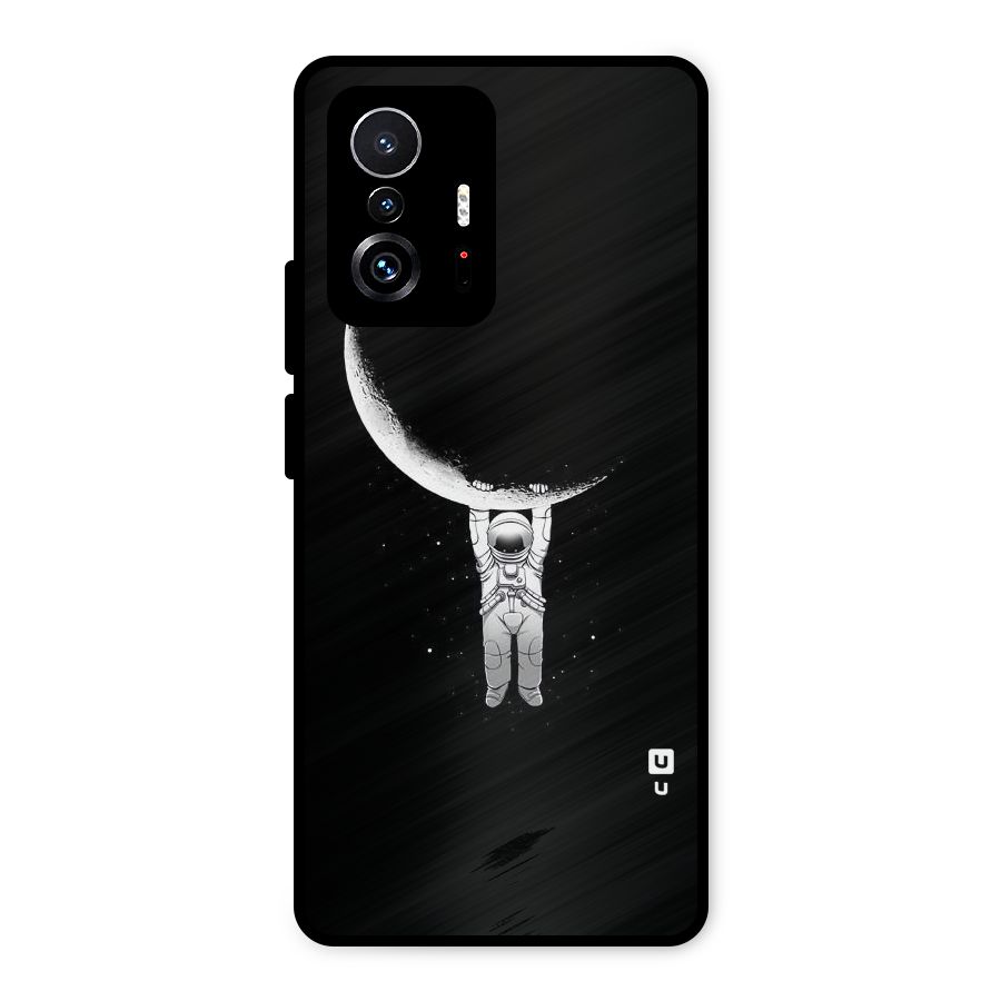 Hanging Astronaut Metal Back Case for Xiaomi 11T Pro