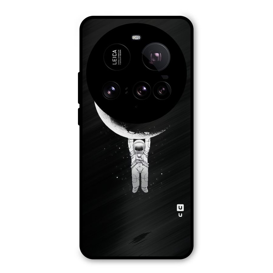 Hanging Astronaut Metal Back Case for Xiaomi 15 Ultra