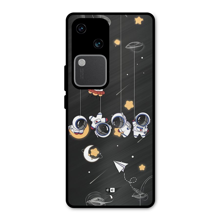 Hanging Astronauts Metal Back Case for Vivo V30