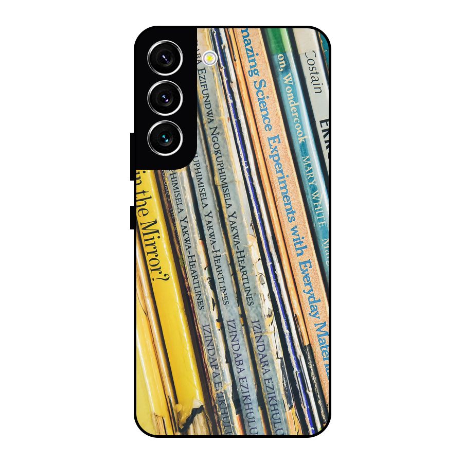 In Love with Books Metal Back Case for Galaxy S22 5G