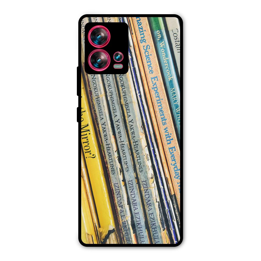 In Love with Books Metal Back Case for Motorola Edge 30 Fusion