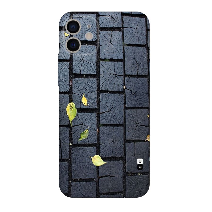 Leaf On Floor Original Polycarbonate Back Case for iPhone 11