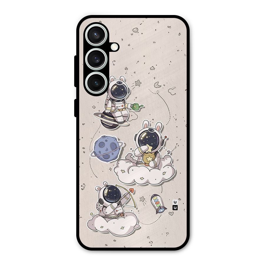 Lovely Astronaut Playing Metal Back Case for Galaxy S23 FE