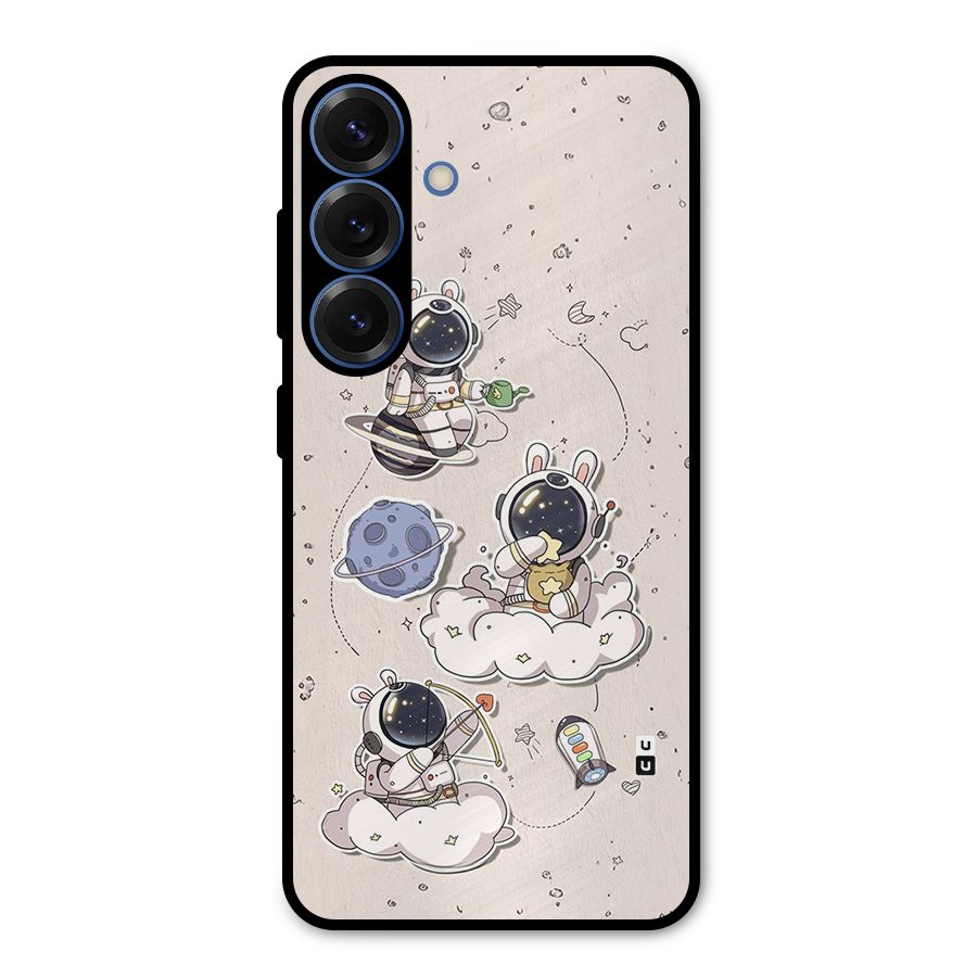 Lovely Astronaut Playing Metal Back Case for Galaxy S25