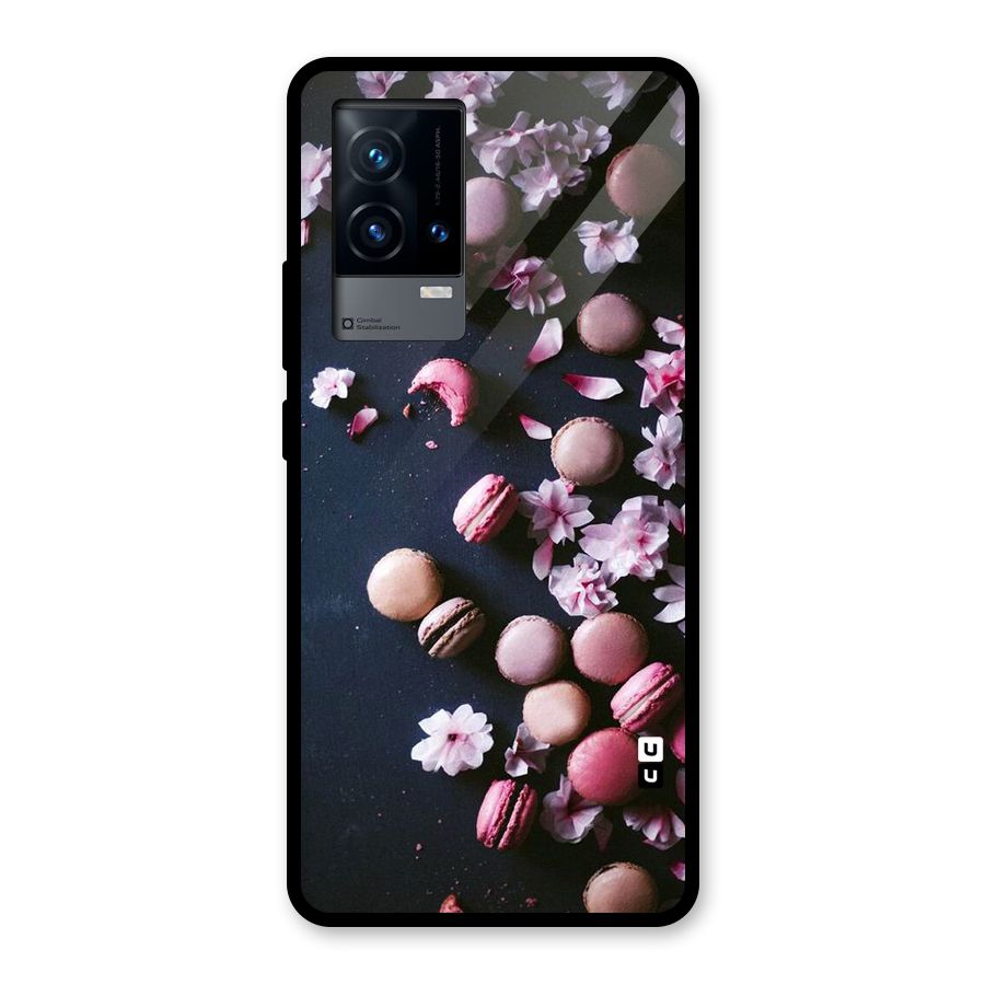 Macaroons And Cheery Blossoms Glass Back Case for iQOO 9 5G