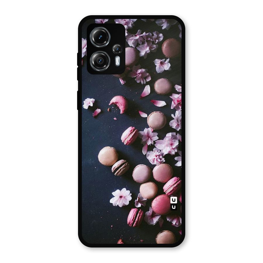 Macaroons And Cheery Blossoms Metal Back Case for Moto G13