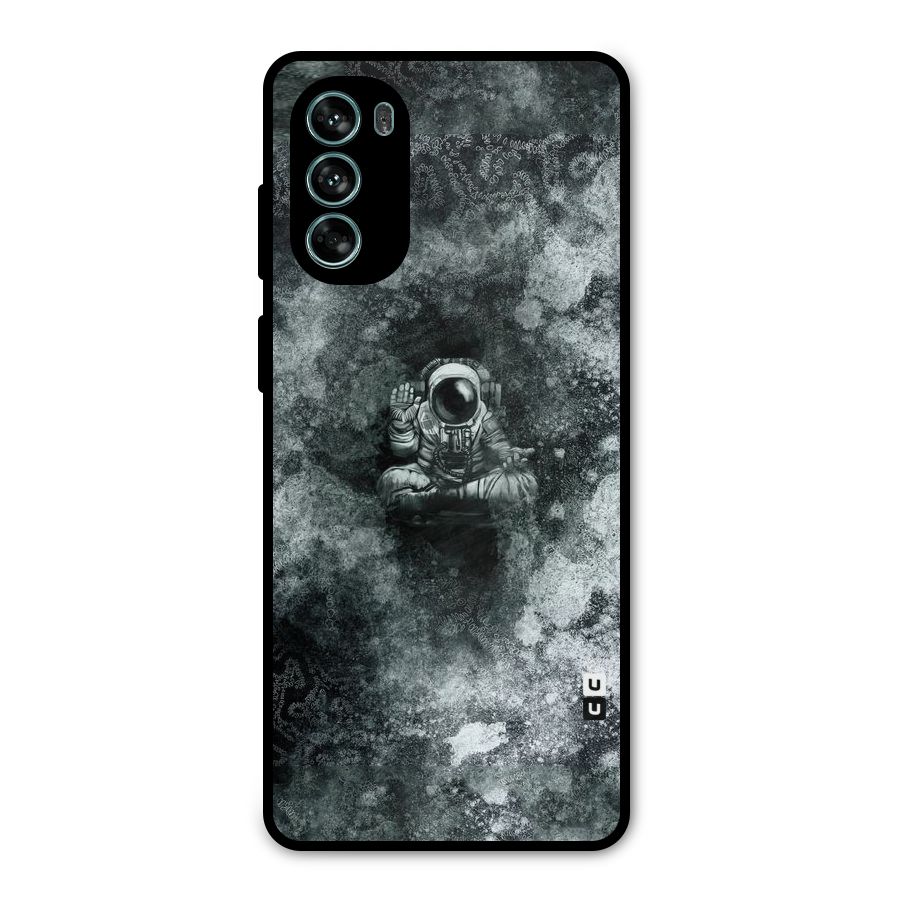 Meditating Spaceman Metal Back Case for Moto G62