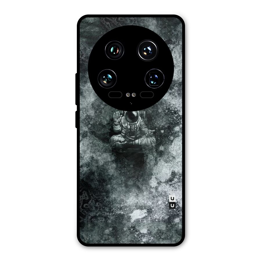 Meditating Spaceman Metal Back Case for Xiaomi 14 Ultra