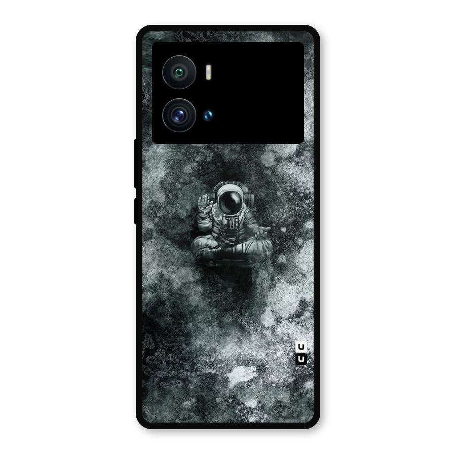 Meditating Spaceman Metal Back Case for iQOO 9 Pro