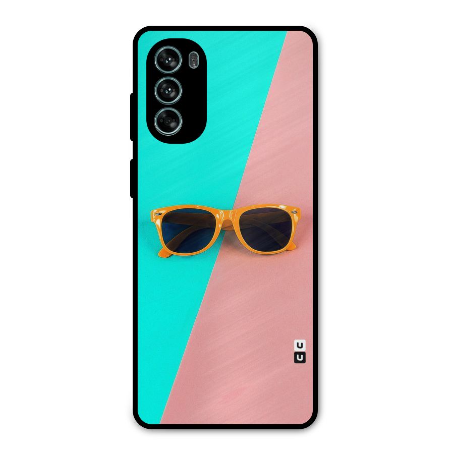 Minimal Glasses Metal Back Case for Moto G62