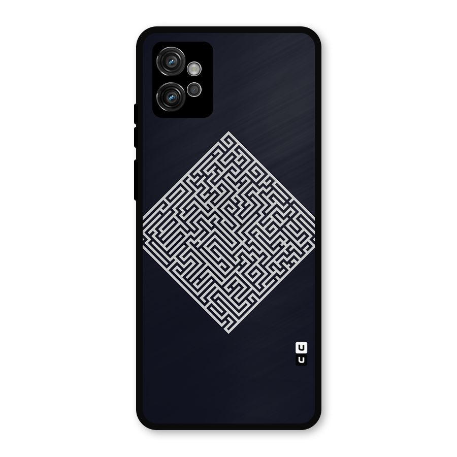 Minimal Maze Pattern Metal Back Case for Moto G32