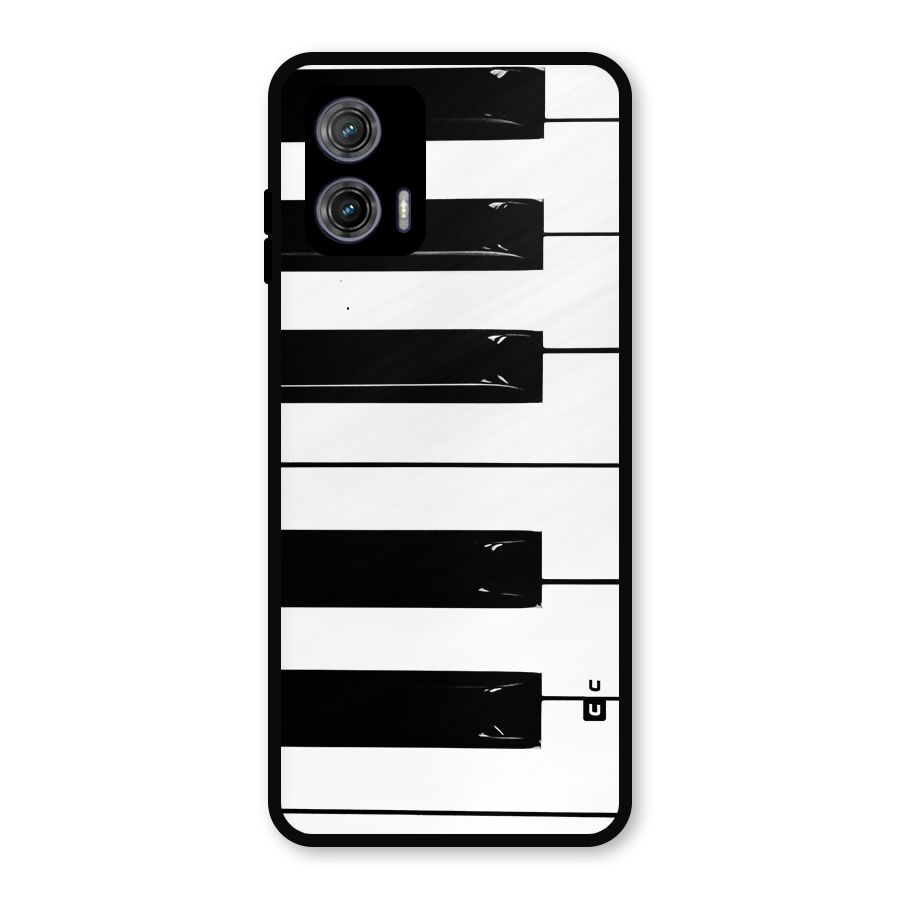Paino Keys Printed Classy Metal Back Case for Moto G73