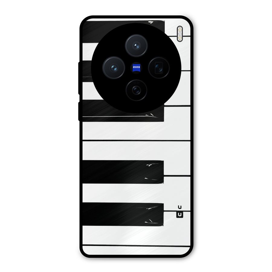 Paino Keys Printed Classy Metal Back Case for Vivo X200