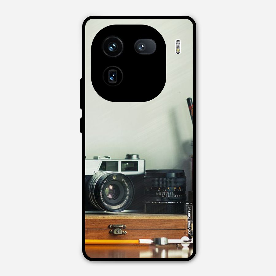 Photographer Desk Metal Back Case for iQOO 12