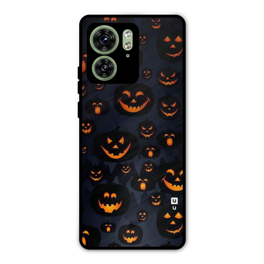 Pumpkin Smile Pattern Metal Back Case for Motorola Edge 40 5G