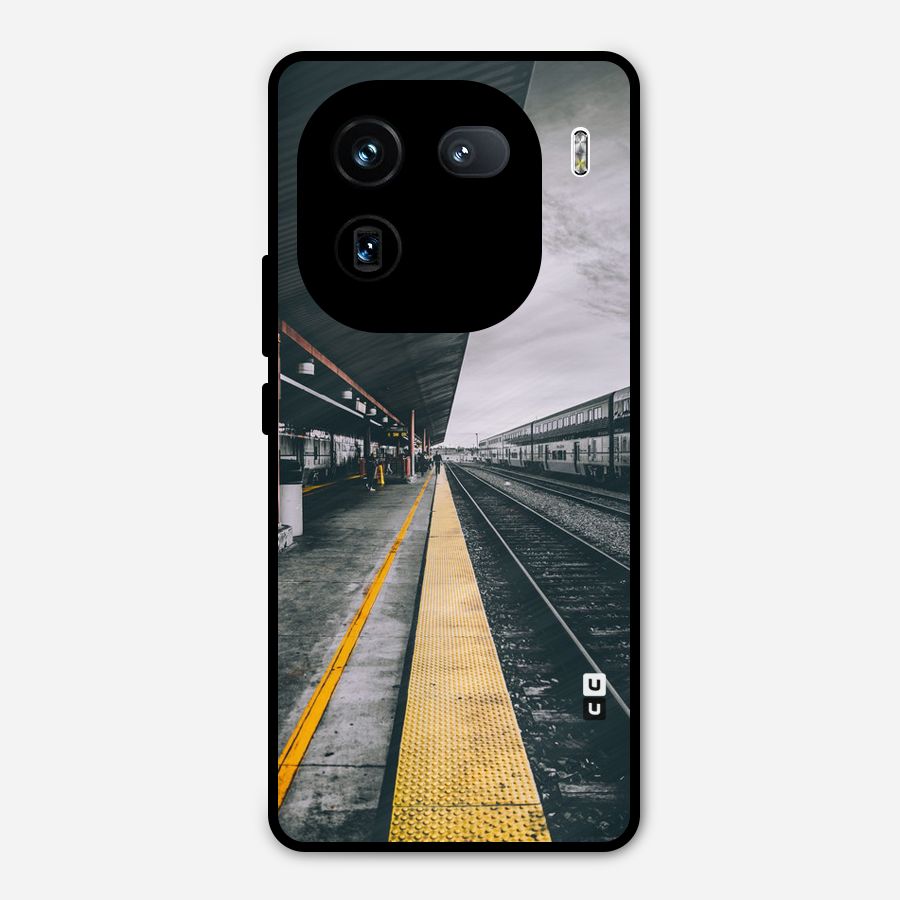 Railway Track Metal Back Case for iQOO 12