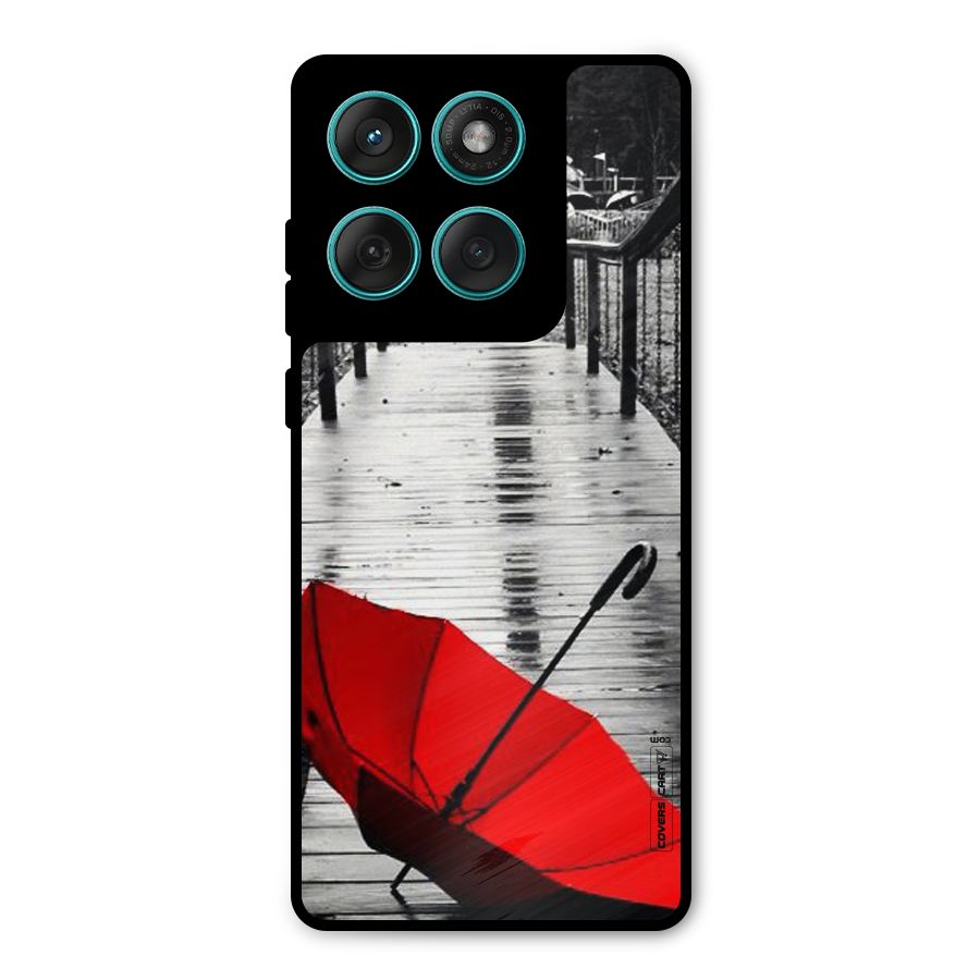 Rainy Red Umbrella Metal Back Case for Motorola Edge 60