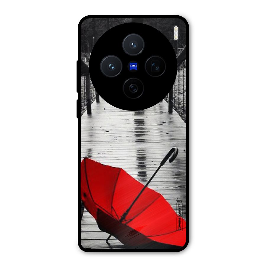 Rainy Red Umbrella Metal Back Case for Vivo X200