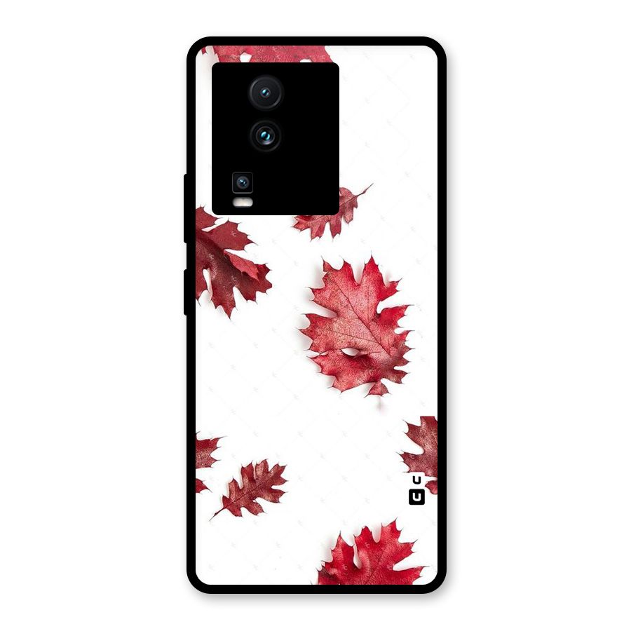 Red Appealing Autumn Leaves Glass Back Case for Vivo iQOO Neo 7 Pro